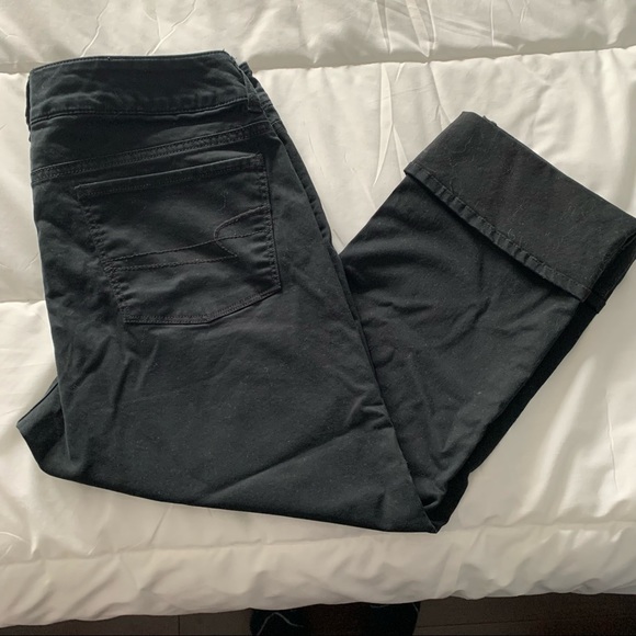 AE Black Artist Crop Jeans
American Eagle Outfitters - Picture 2 of 8